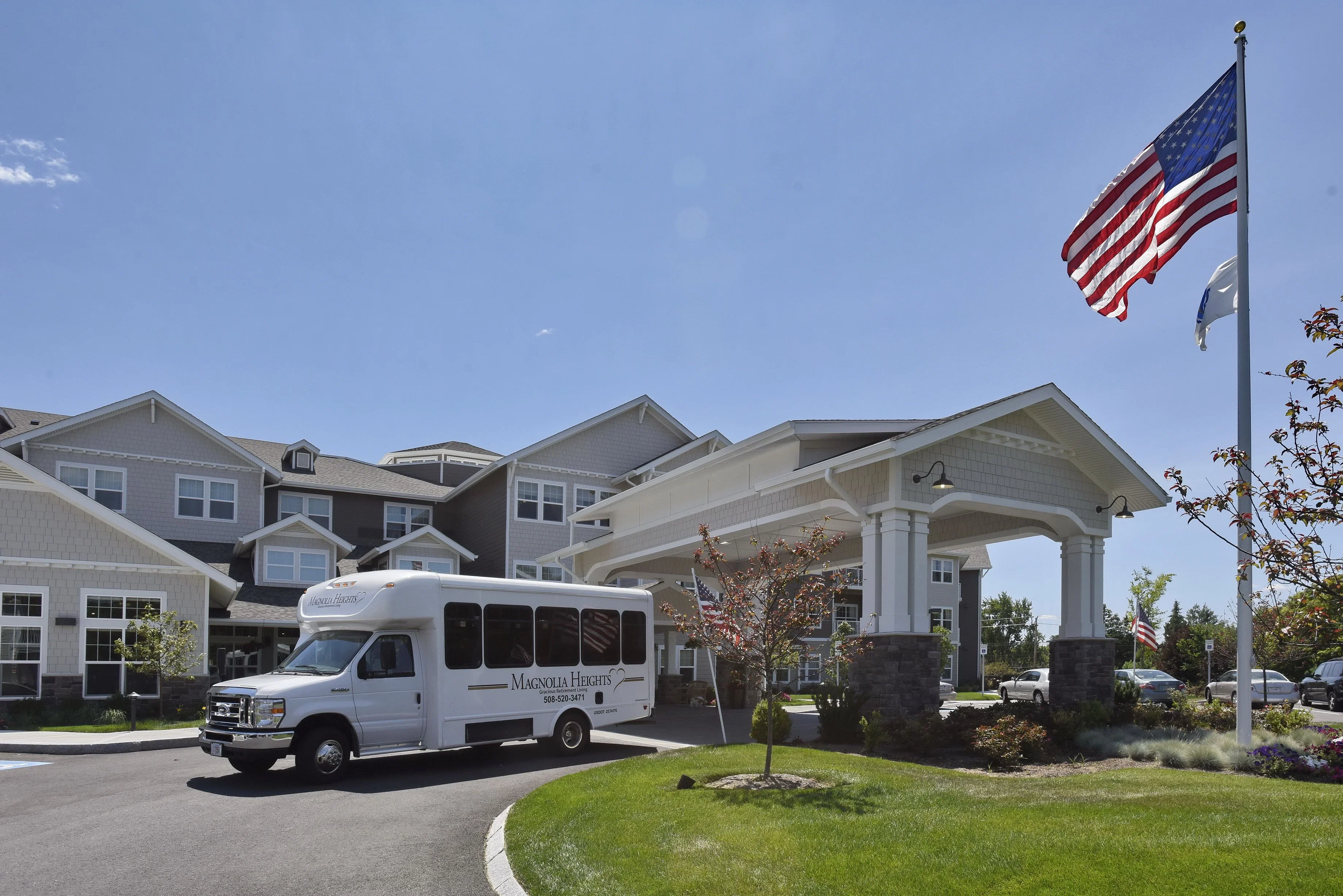 MAGNOLIA HEIGHTS GRACIOUS RETIREMENT LIVING
