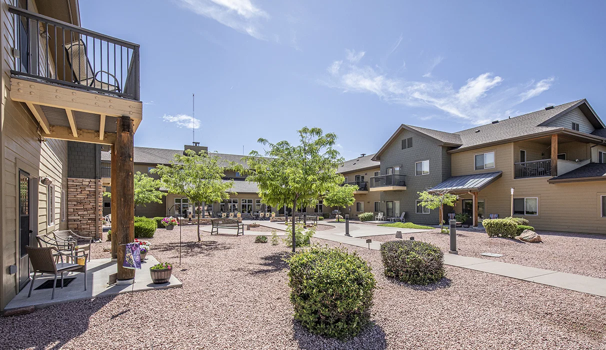 MAJESTIC RIM RETIREMENT LIVING