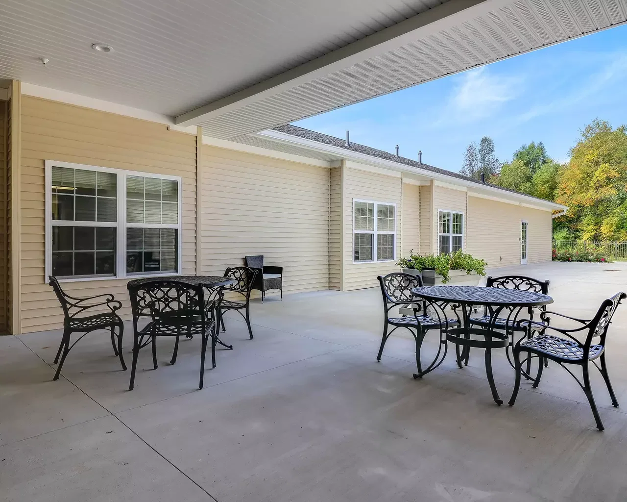 MAPLE LAKE ASSISTED LIVING & MEMORY CARE