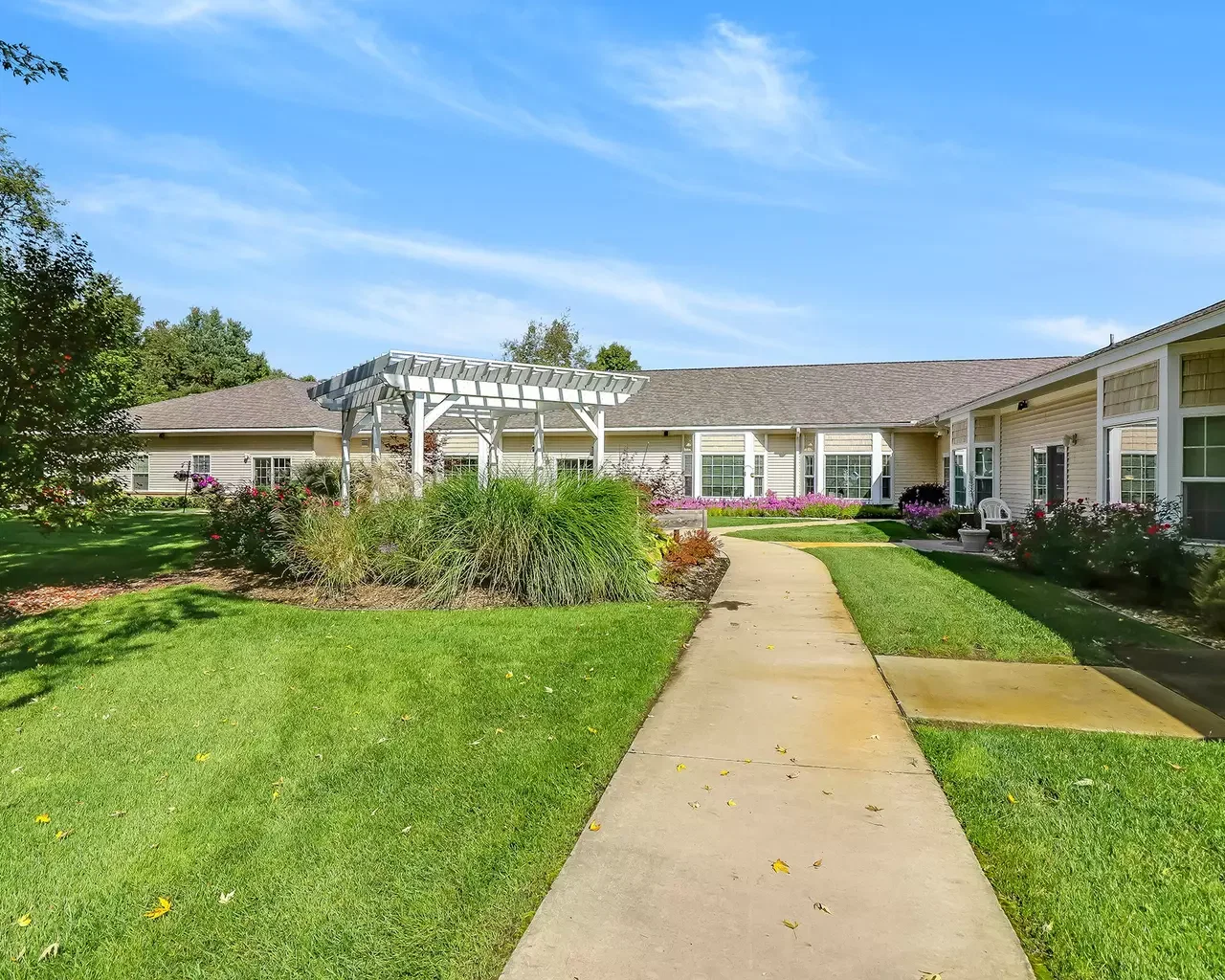 MAPLE LAKE ASSISTED LIVING & MEMORY CARE