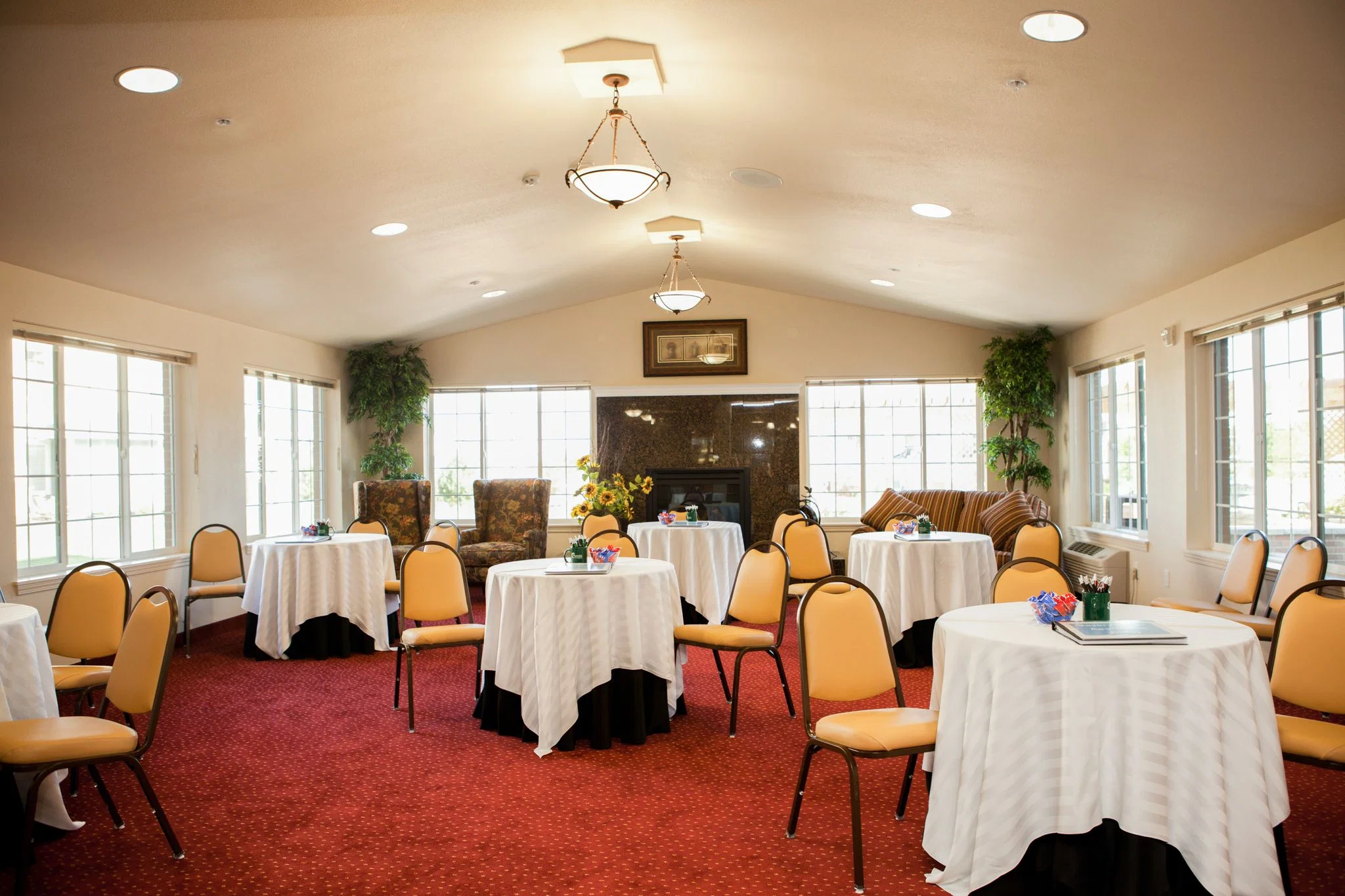MEADOWLARK ESTATES GRACIOUS RETIREMENT LIVING