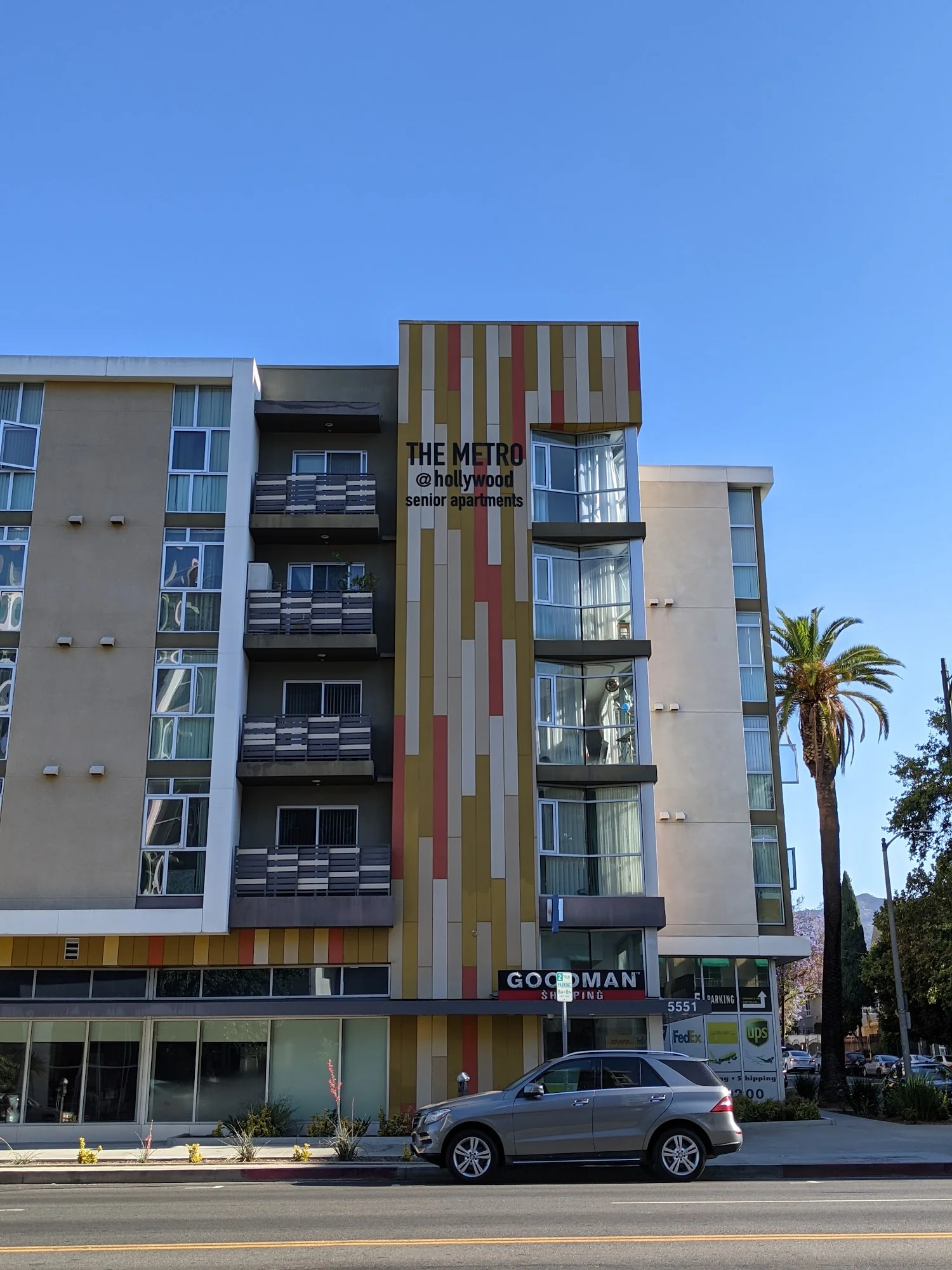 METRO AT HOLLYWOOD SENIOR APARTMENTS