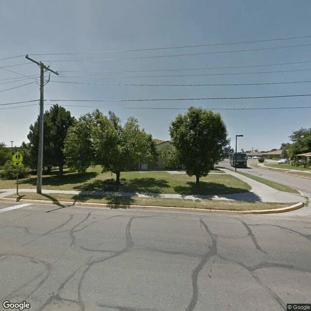 Mira Vista Apartments - Independent Living photo
