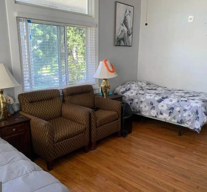 MONTANE MANOR LLC