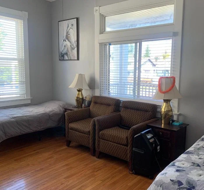 MONTANE MANOR LLC