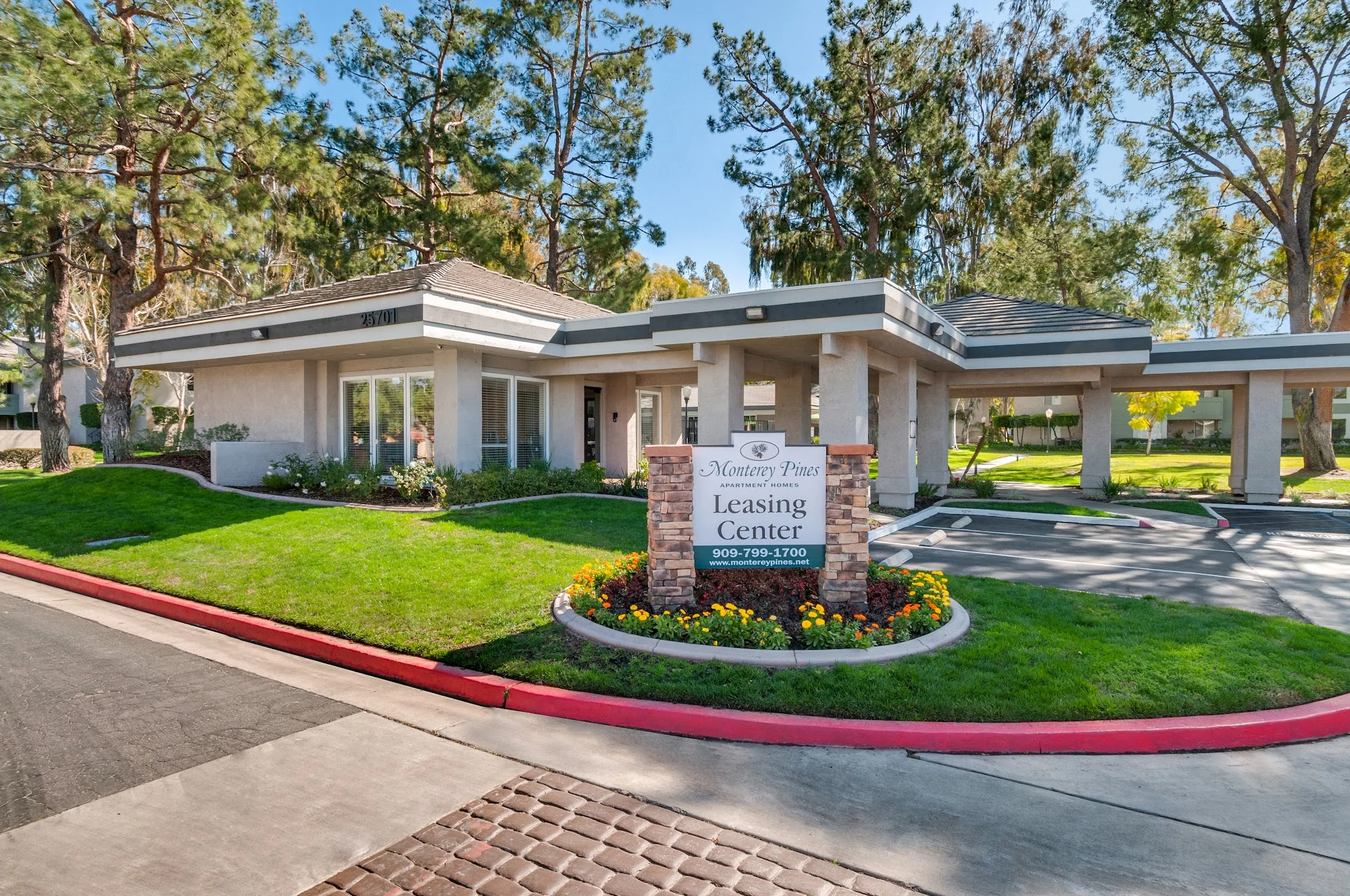 MONTEREY PINES APARTMENT HOMES