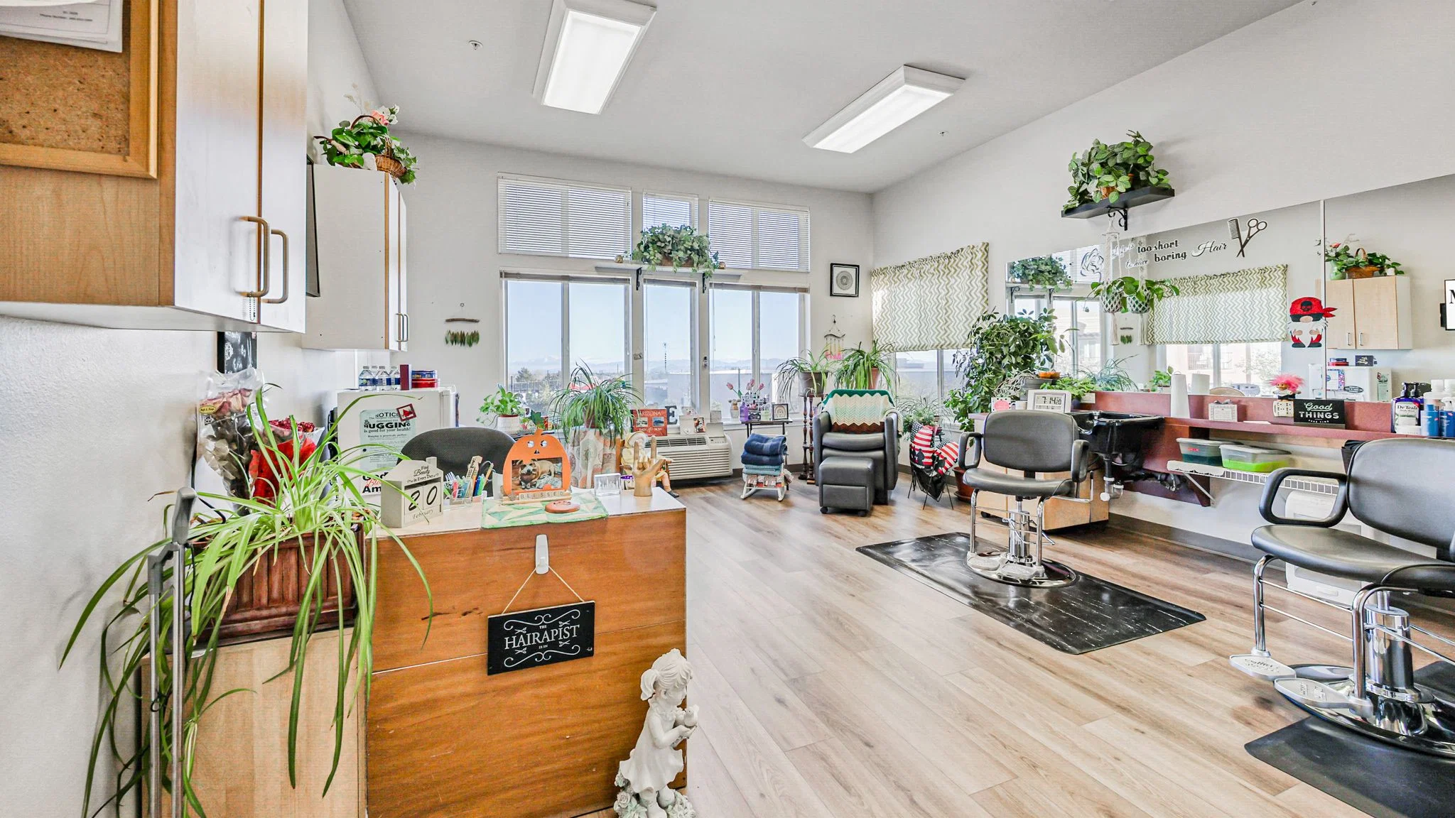 MOUNTAIN VIEW GARDENS GRACIOUS RETIREMENT LIVING