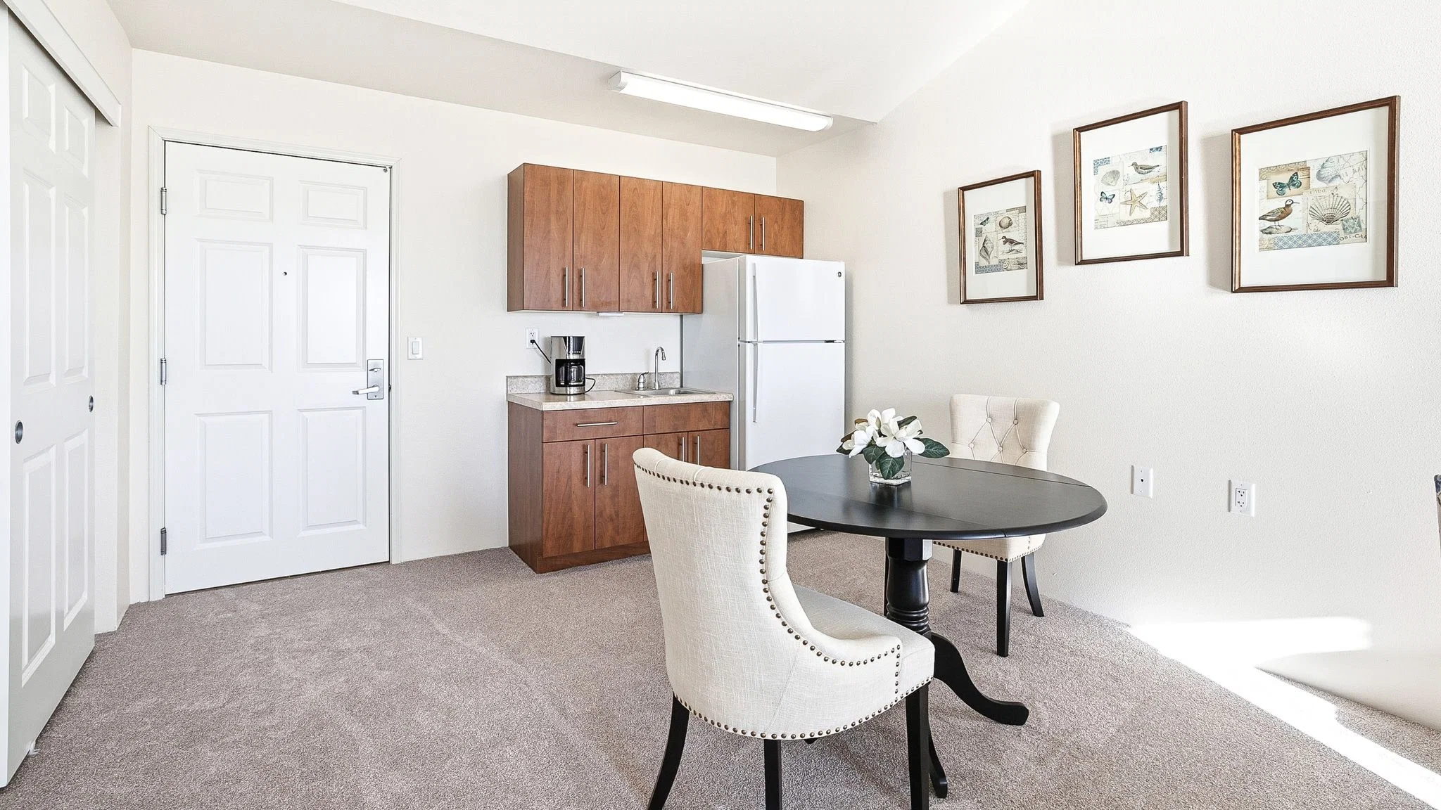MOUNTAIN VIEW GARDENS GRACIOUS RETIREMENT LIVING
