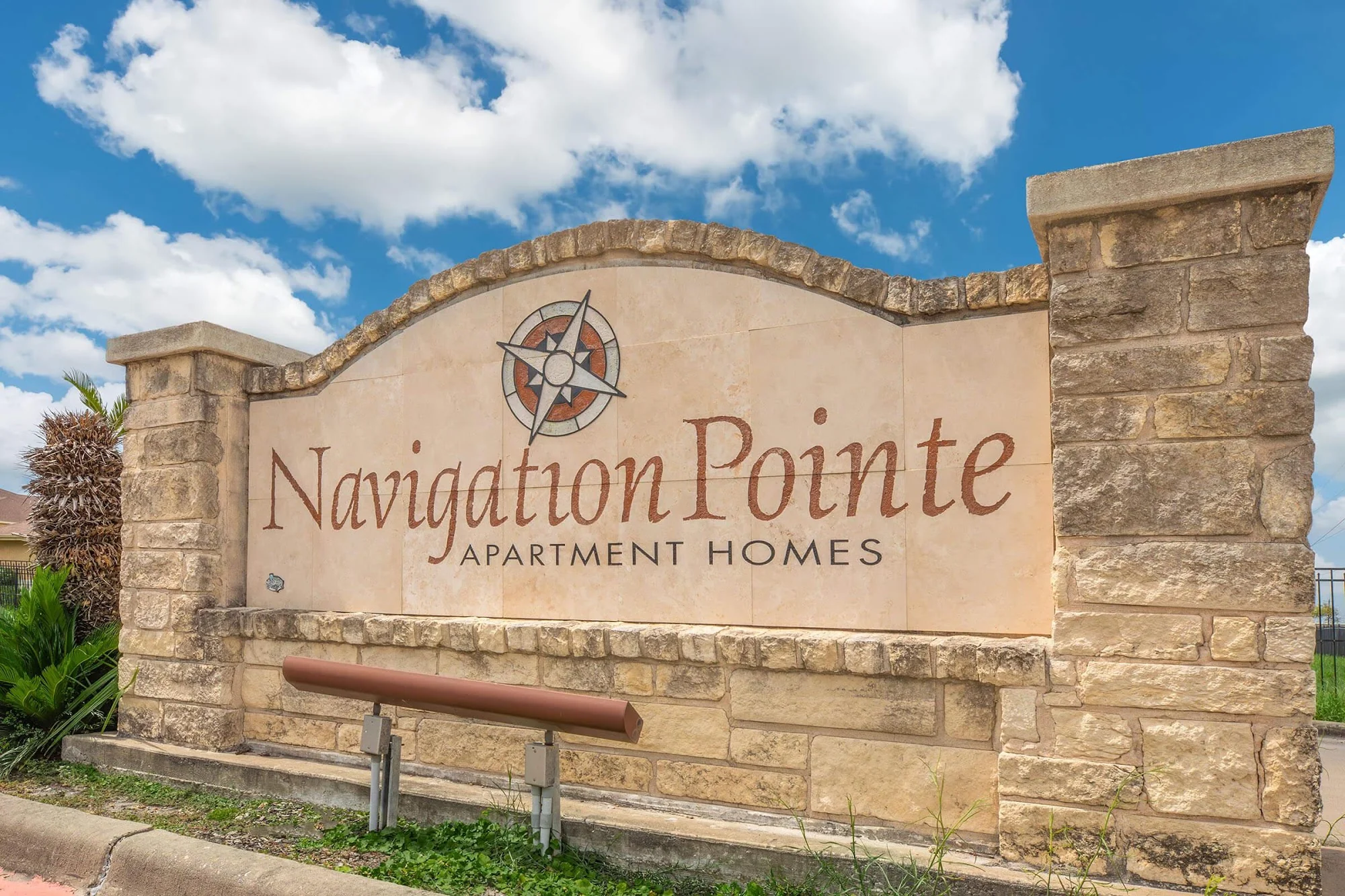 Navigation Pointe Apartment