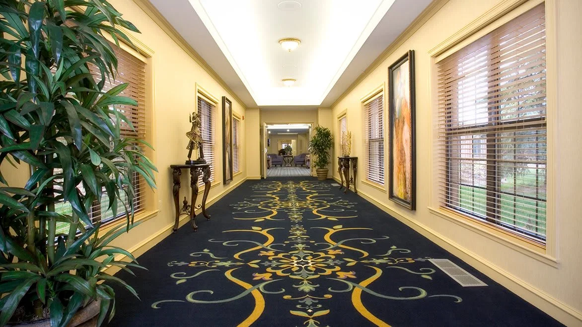 Oakmont Manor
