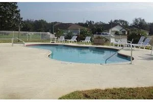 OAKS VILLAGE