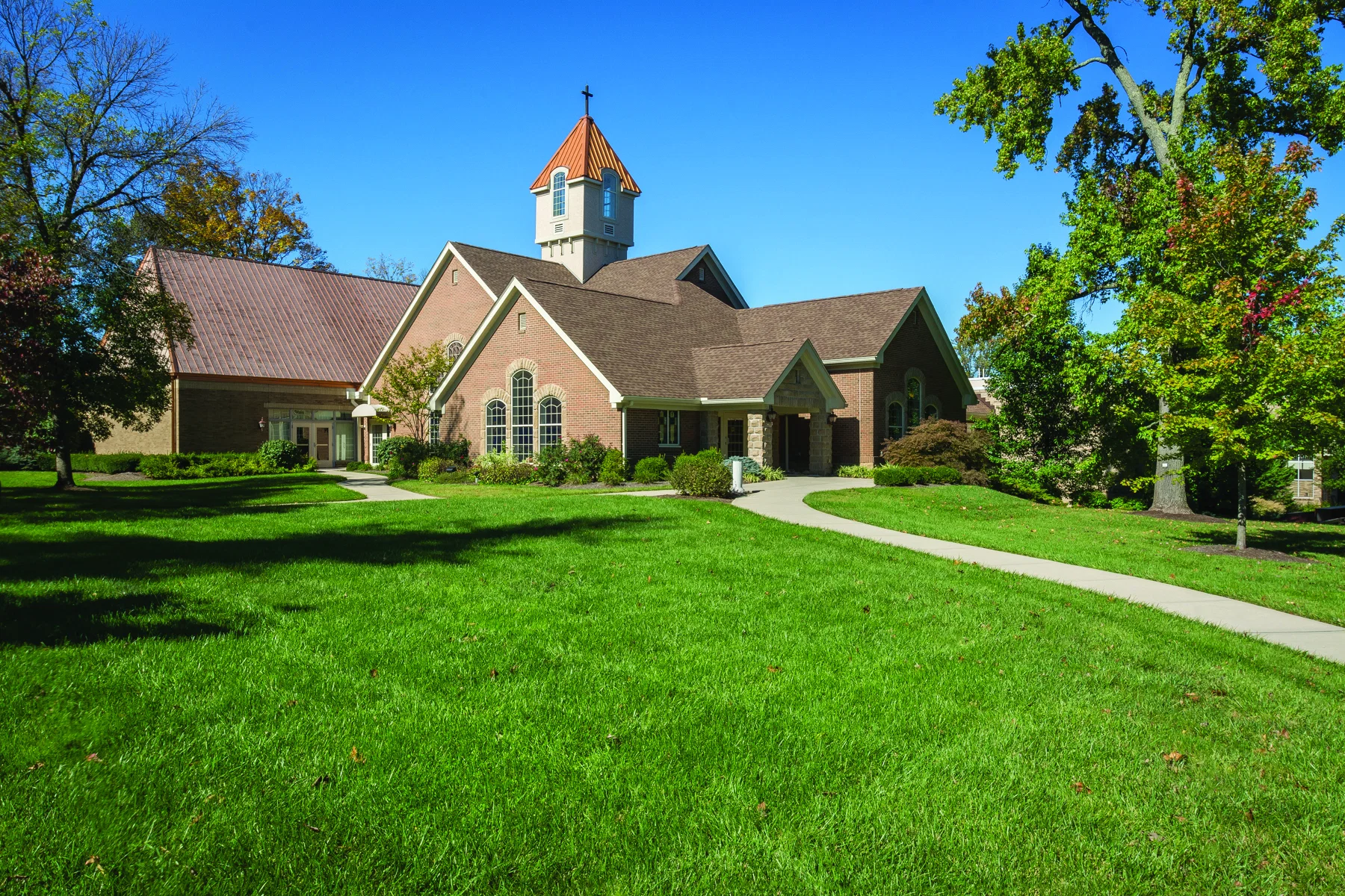 OHIO LIVING LLANFAIR