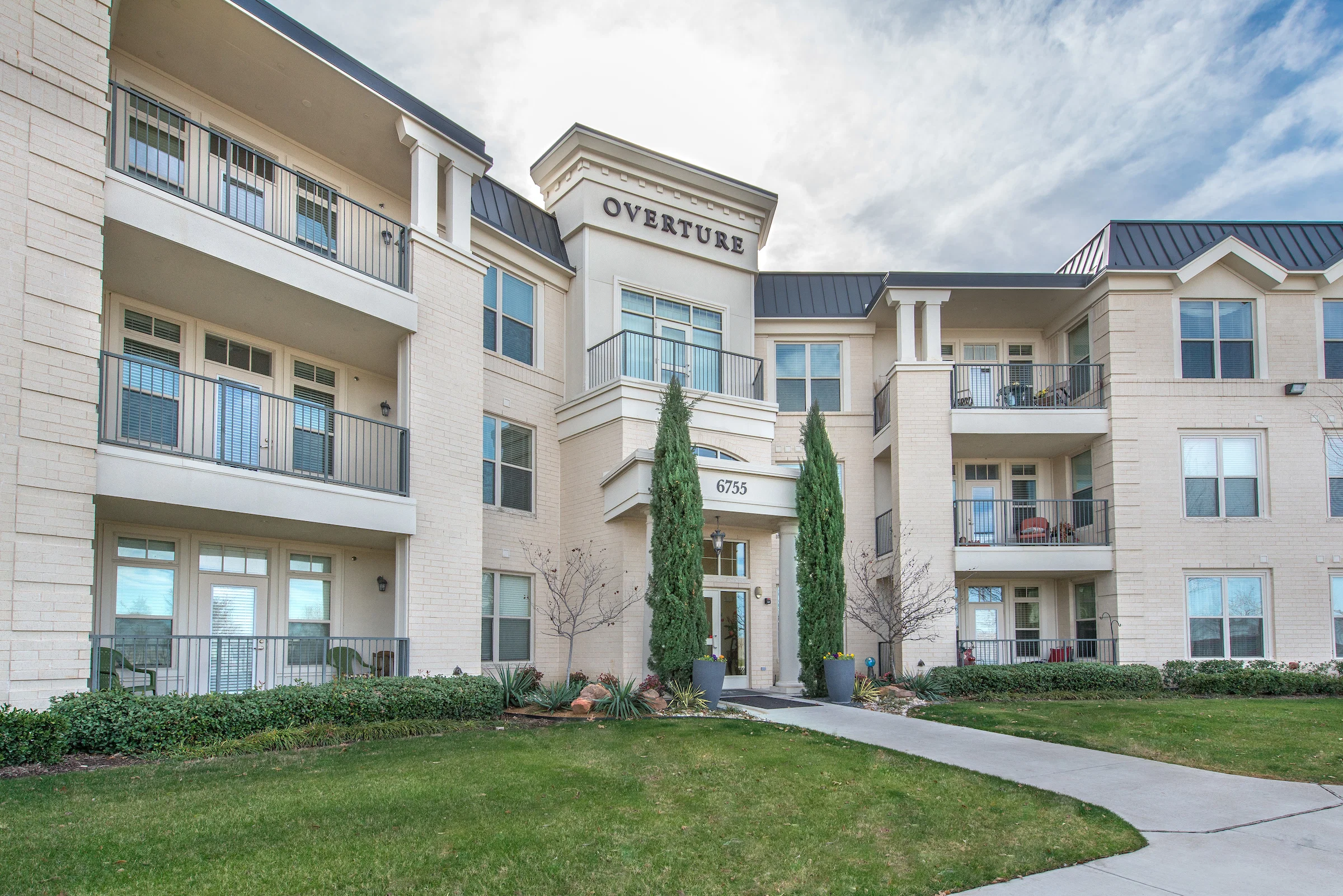 OVERTURE RIDGMAR 55+ APARTMENT HOMES