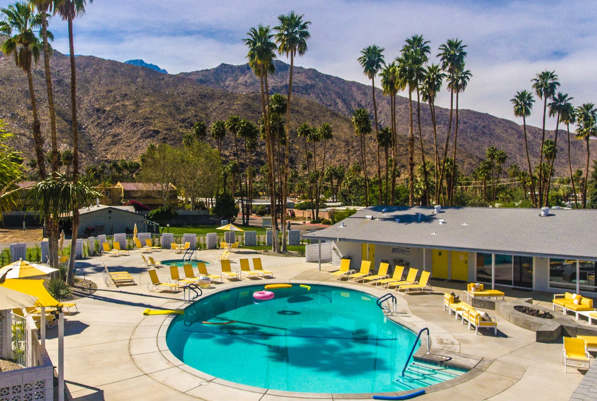 PALM CANYON MOBILE CLUB
