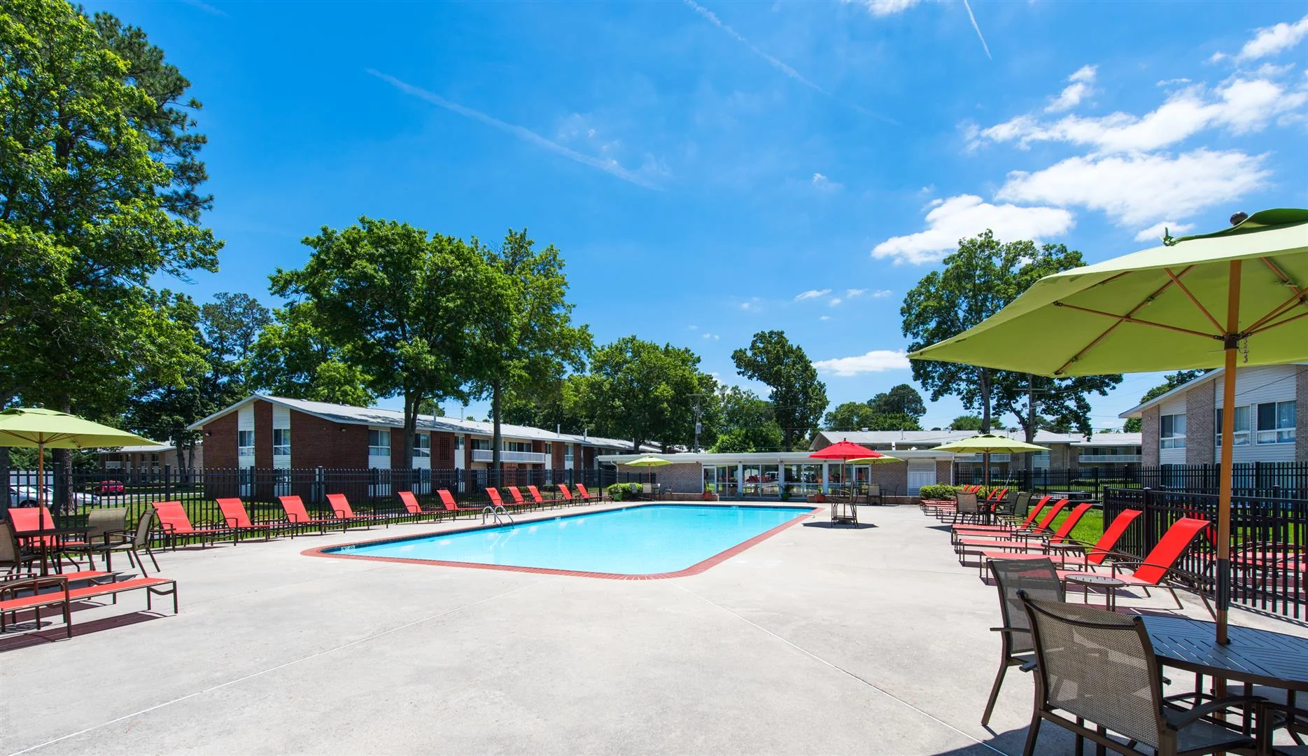 Pinewood Gardens Apartments