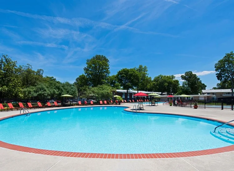 Pinewood Gardens Apartments