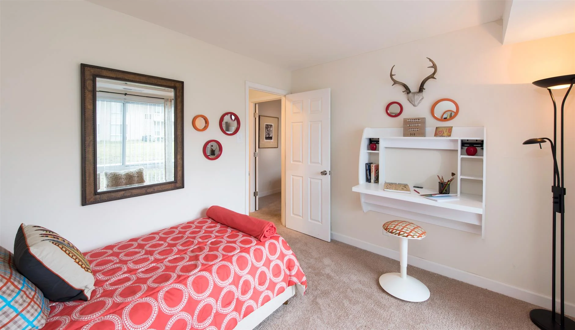 Pinewood Gardens Apartments