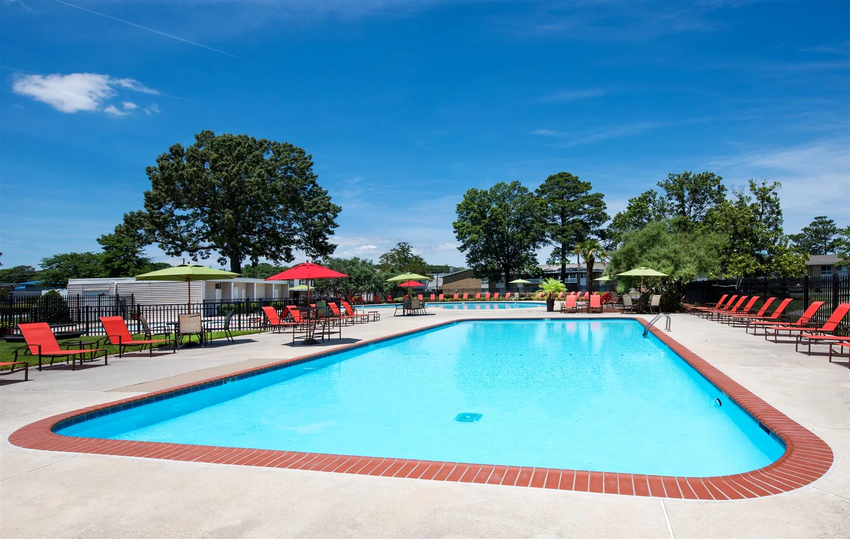 Pinewood Gardens Apartments
