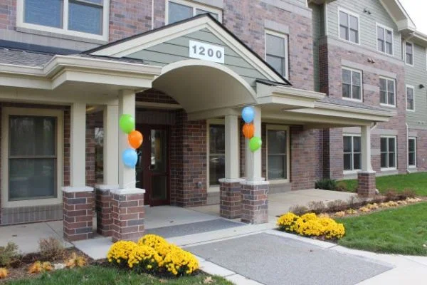 PONTIAC VILLAGE ESTATES CO-OP
