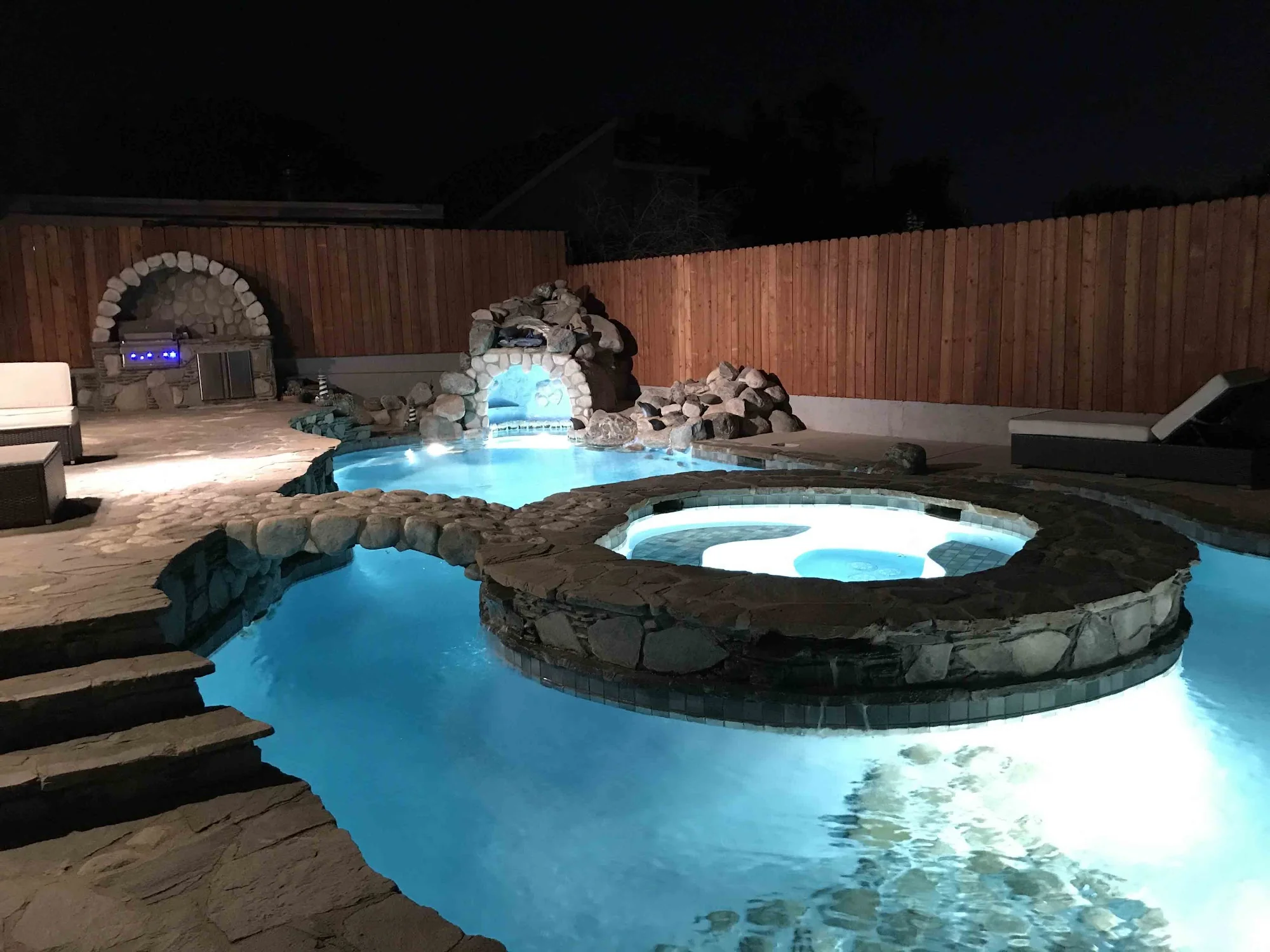 RAINBOW VILLAGE INDEPENDENT SENIOR LIVING