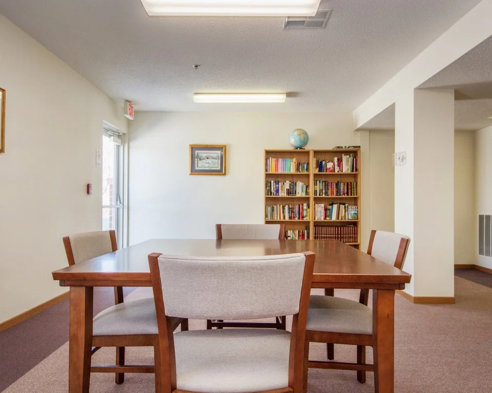 REGENCY HEIGHTS APARTMENTS