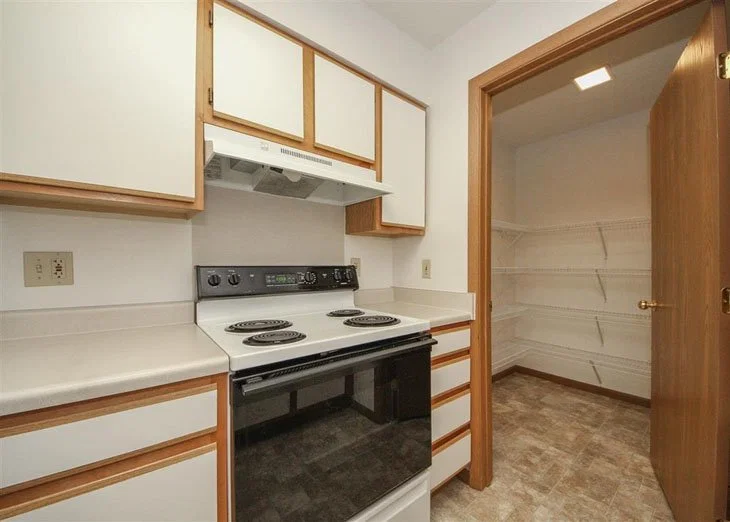 REGENCY HEIGHTS APARTMENTS