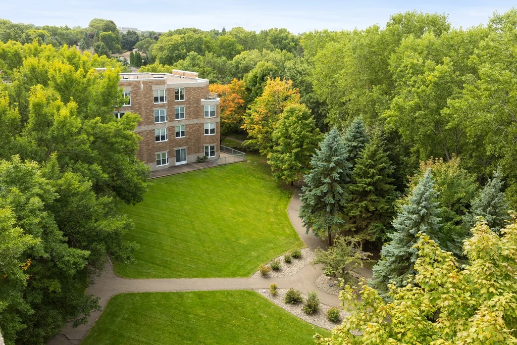 RosePointe Senior Living