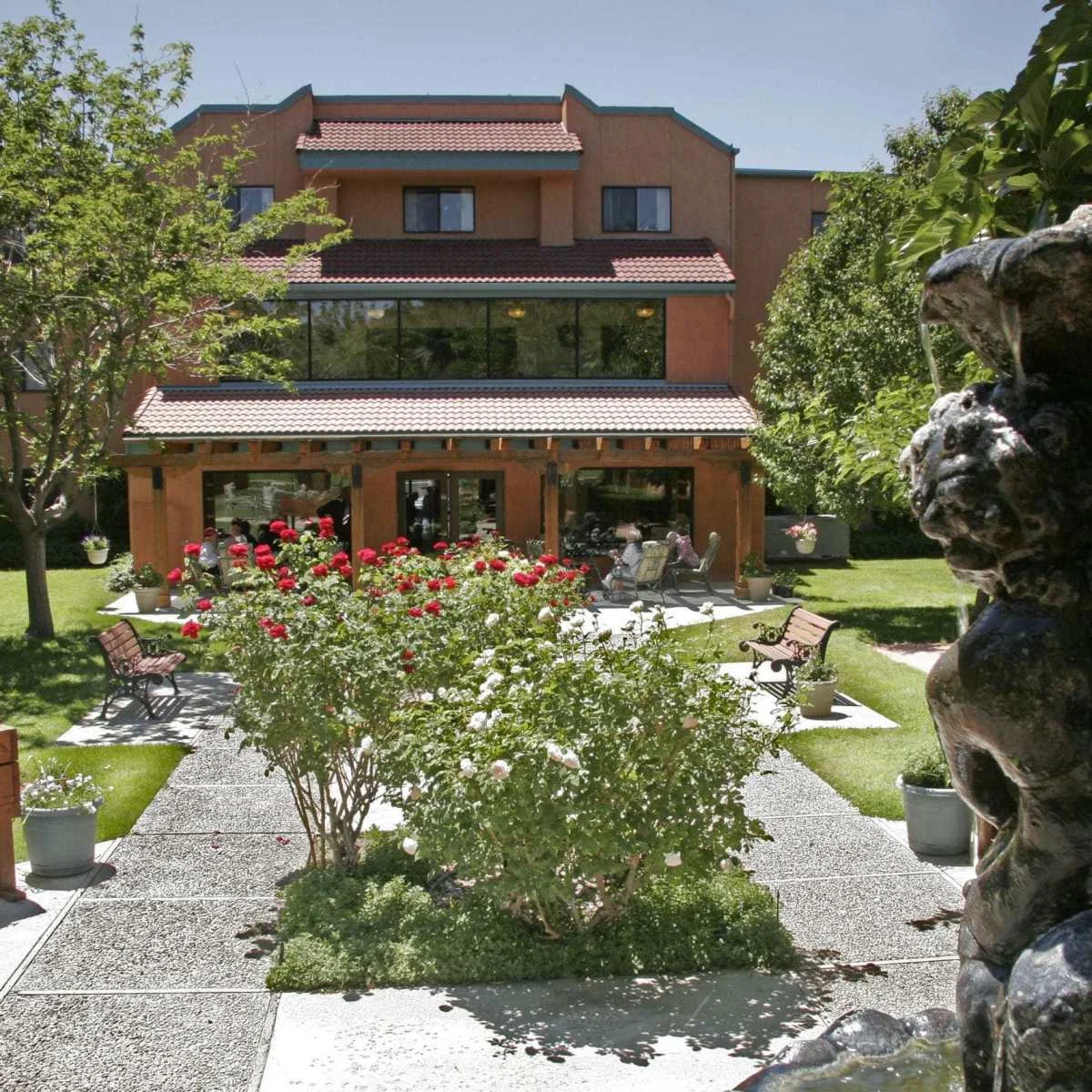 SANDIA VISTA SENIOR LIVING