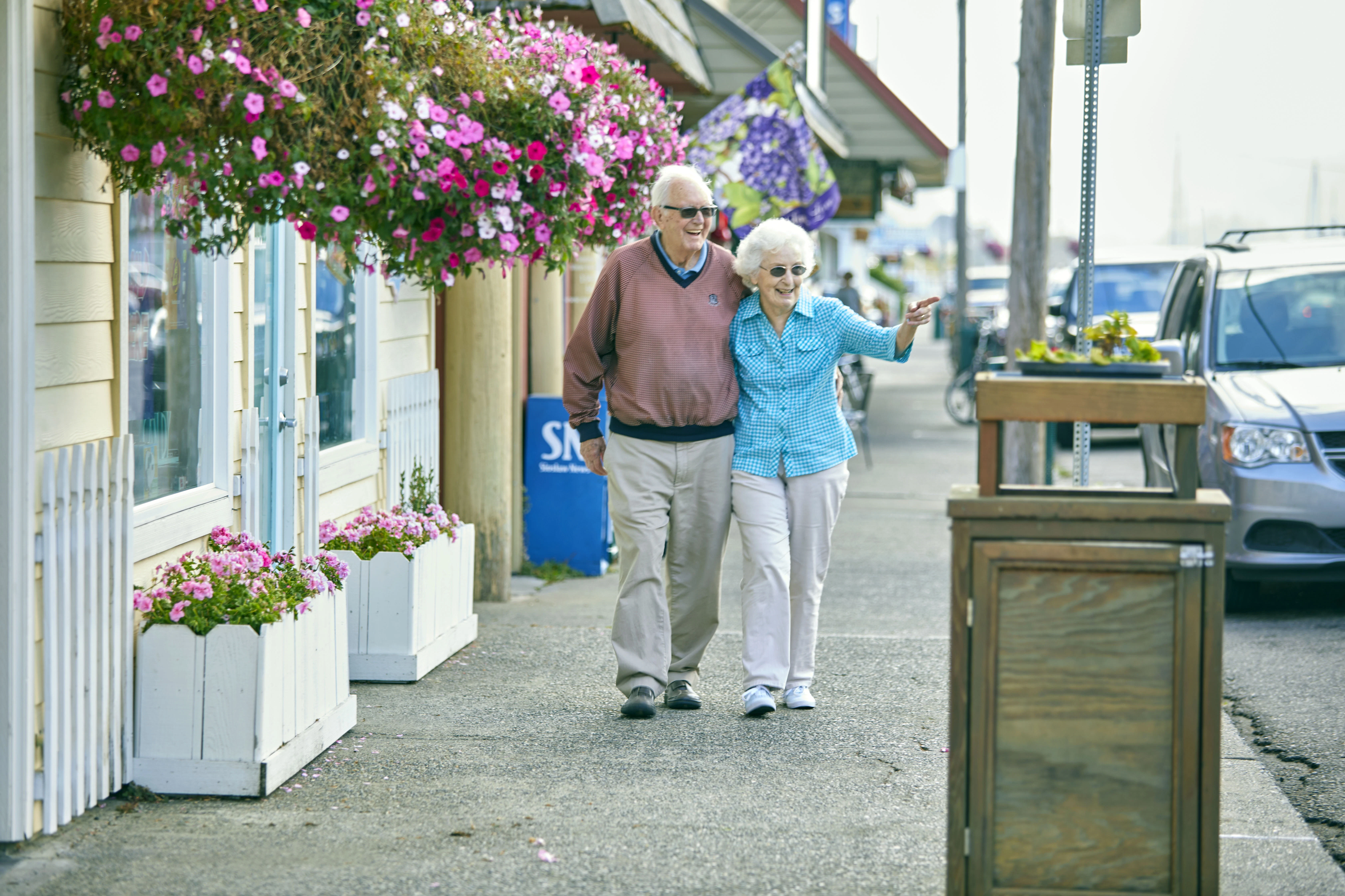 SHOREWOOD SENIOR LIVING