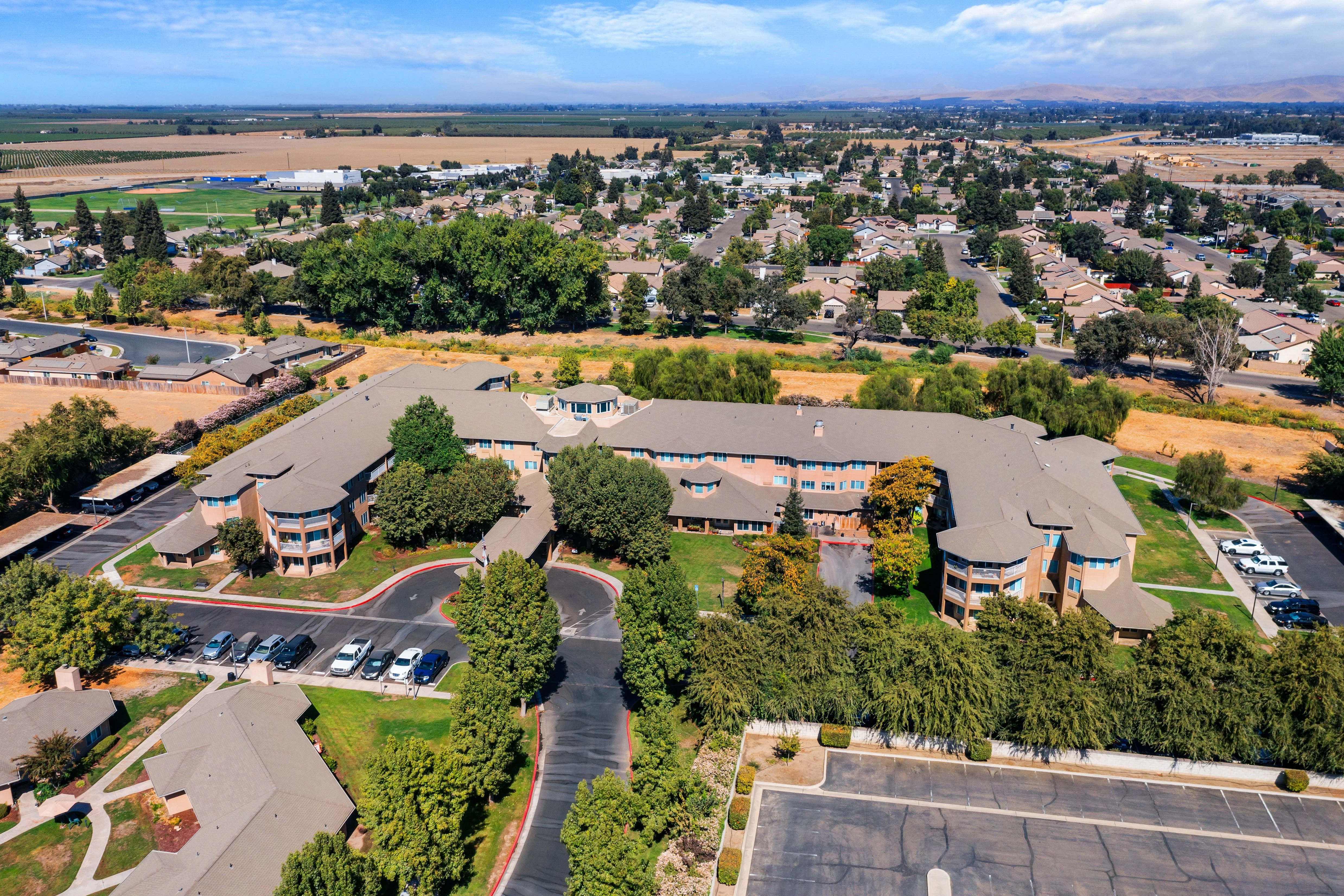 SIERRA HILLS