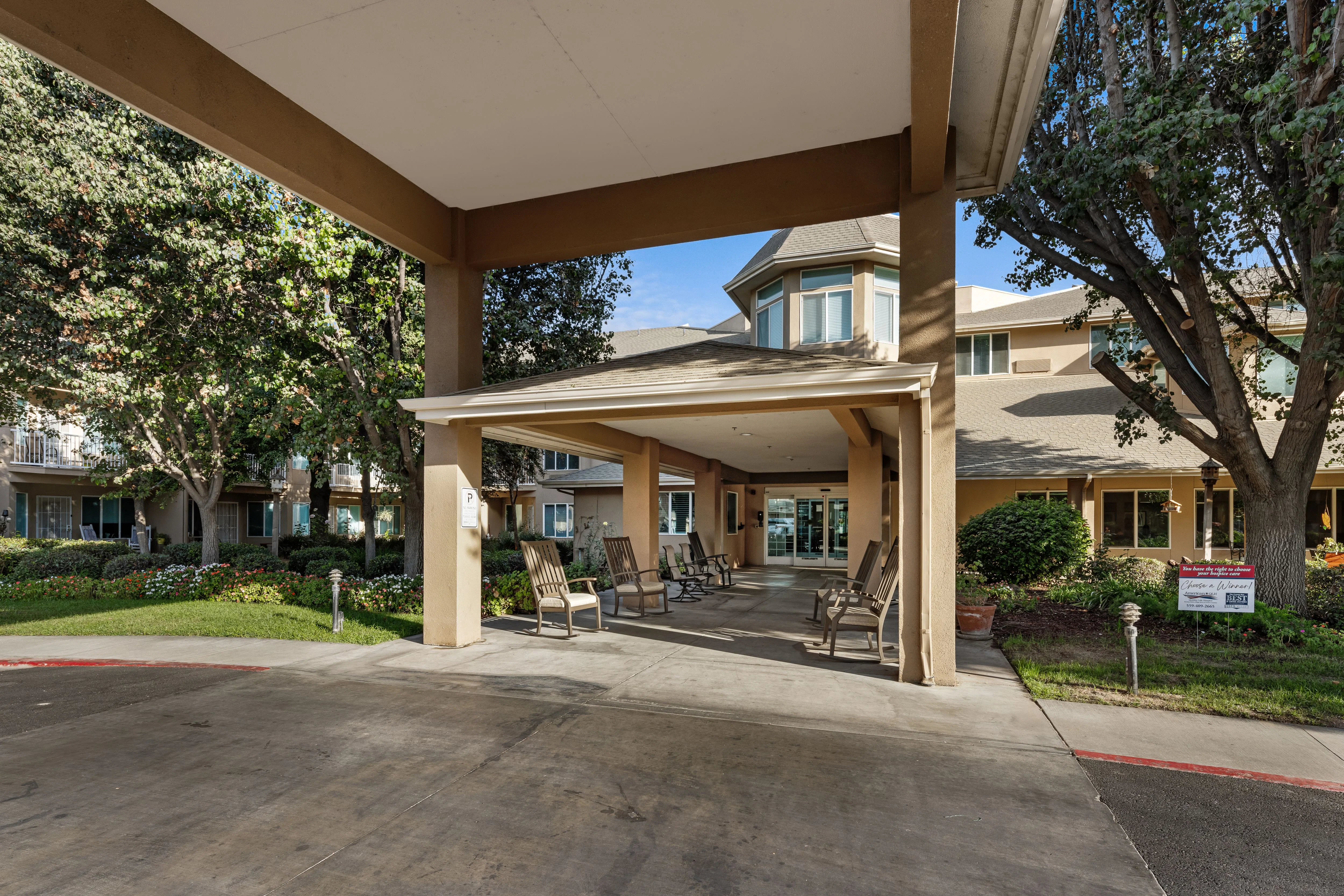 SIERRA HILLS