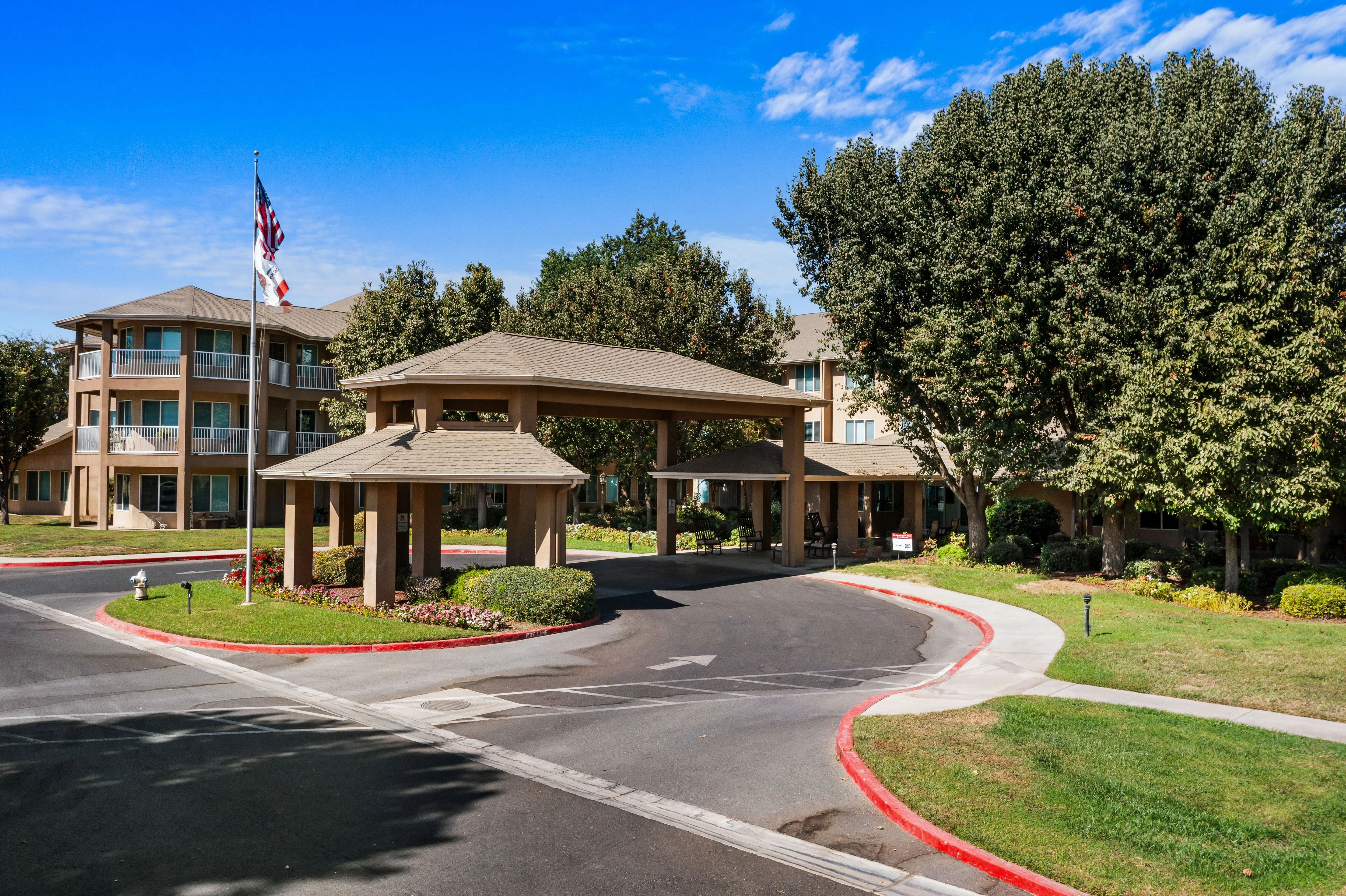 SIERRA HILLS
