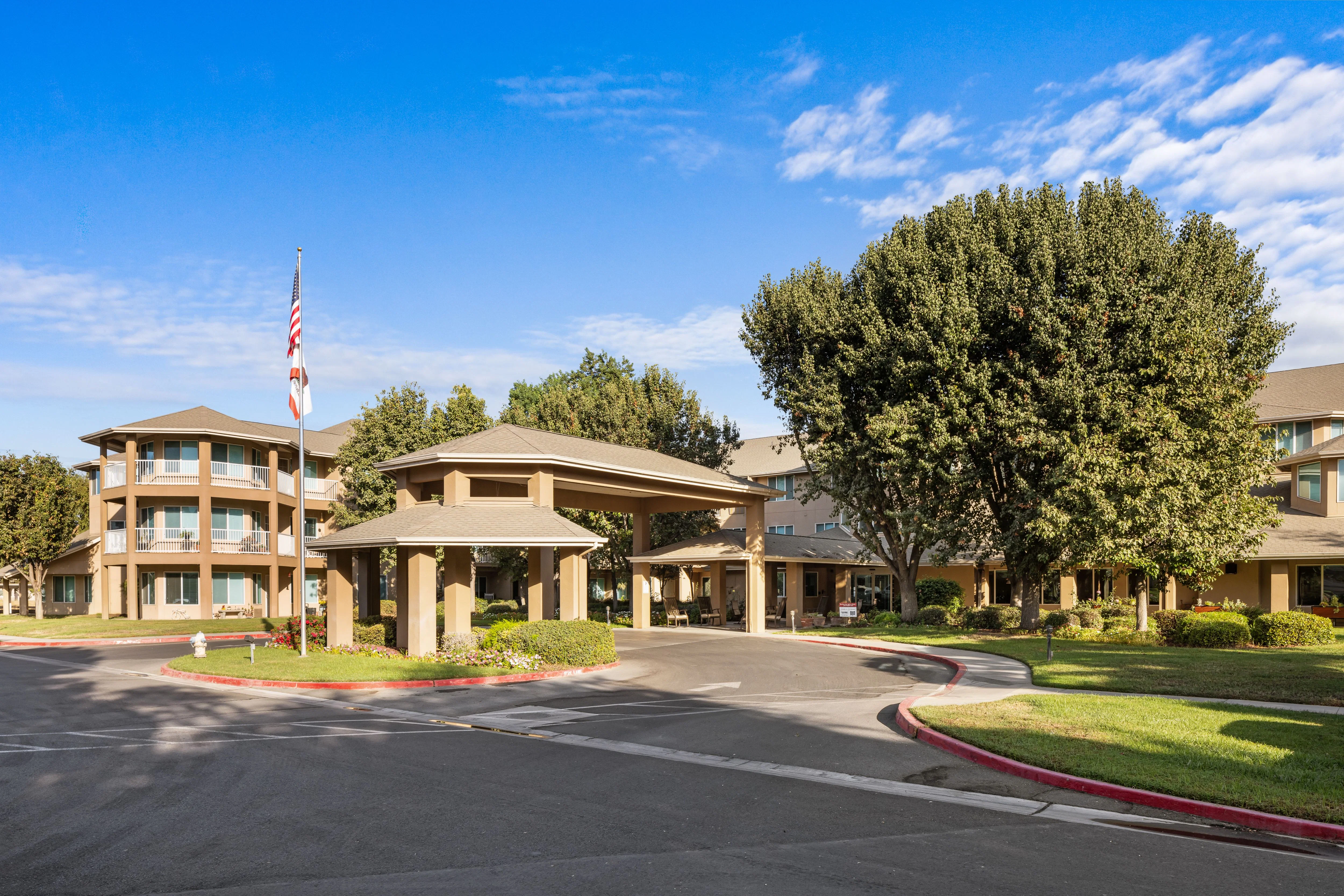 SIERRA HILLS
