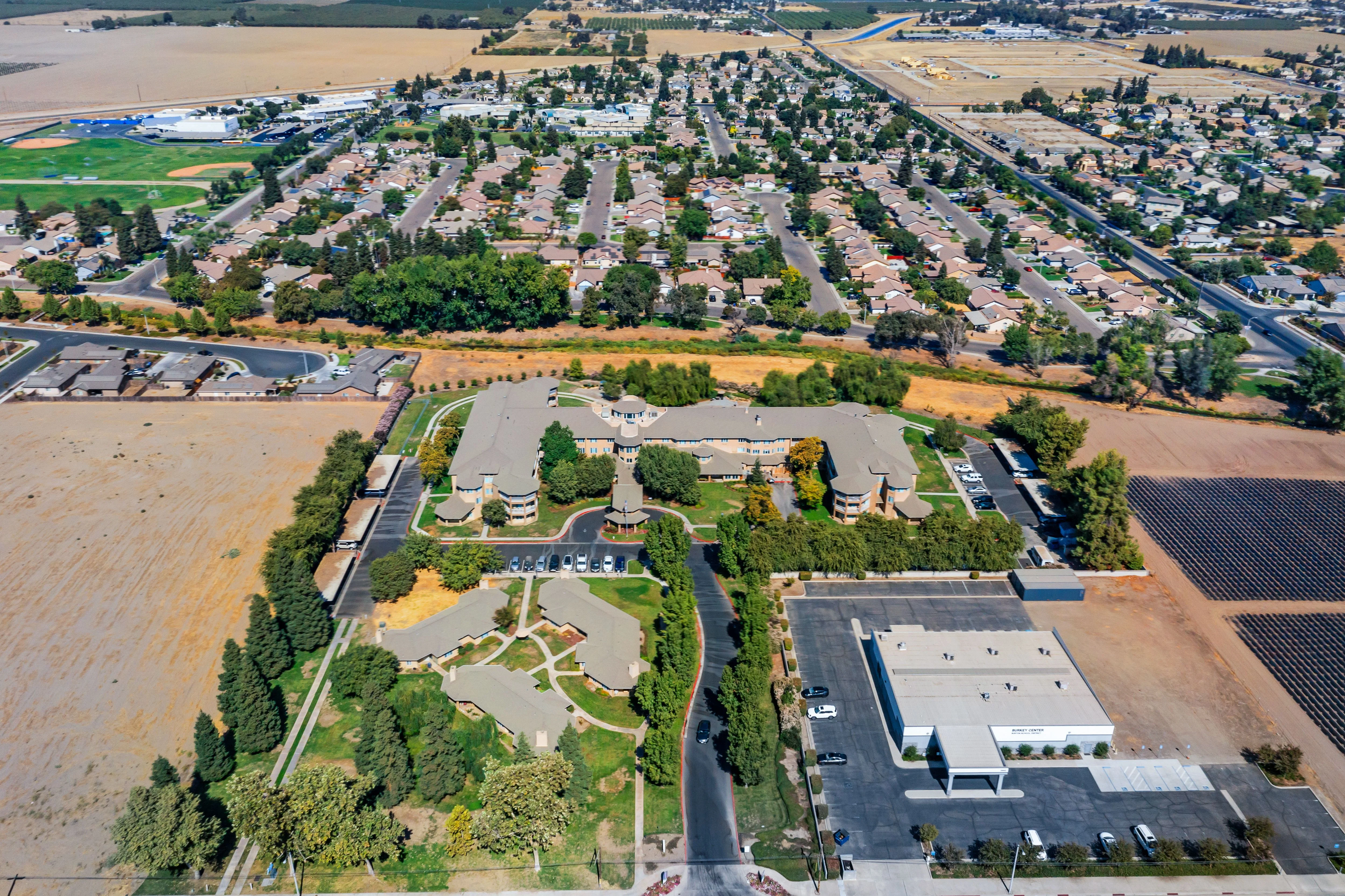 SIERRA HILLS