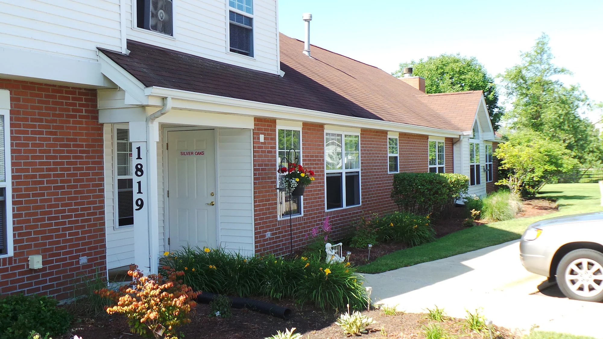 Silver Oaks At Waterford Senior Apartments