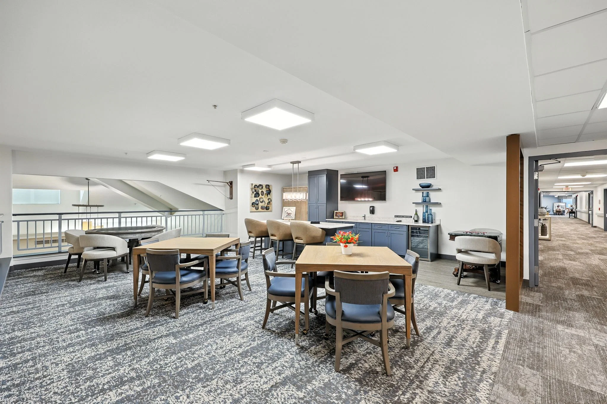 SOLISTA HICKORY BY COGIR