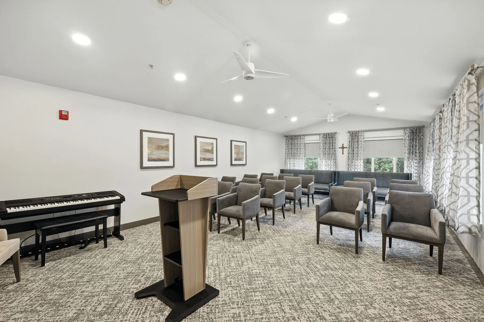 SOLISTA HICKORY BY COGIR