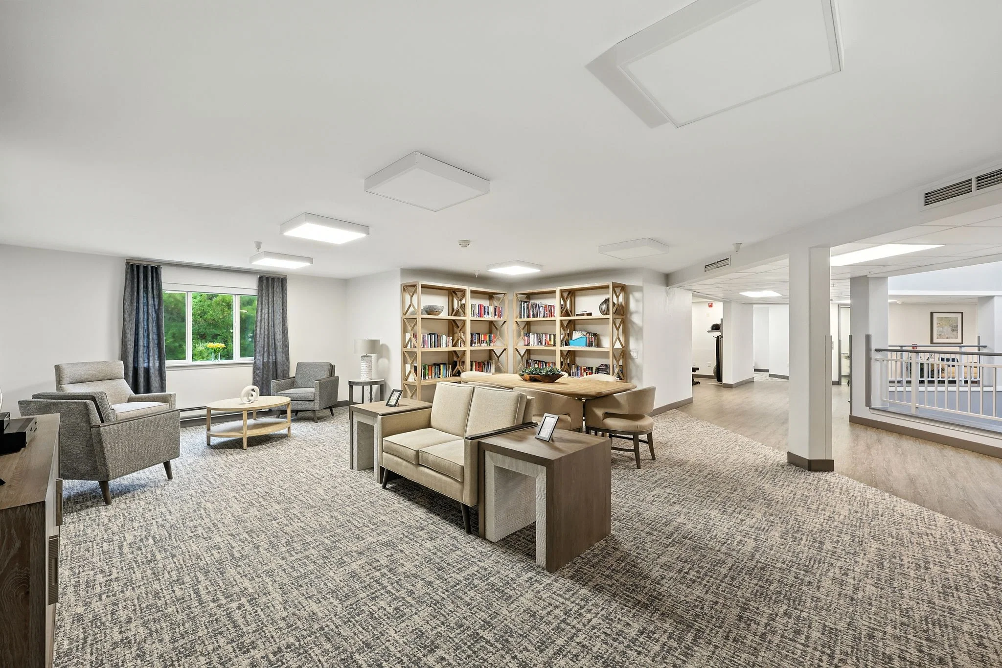 SOLISTA HICKORY BY COGIR
