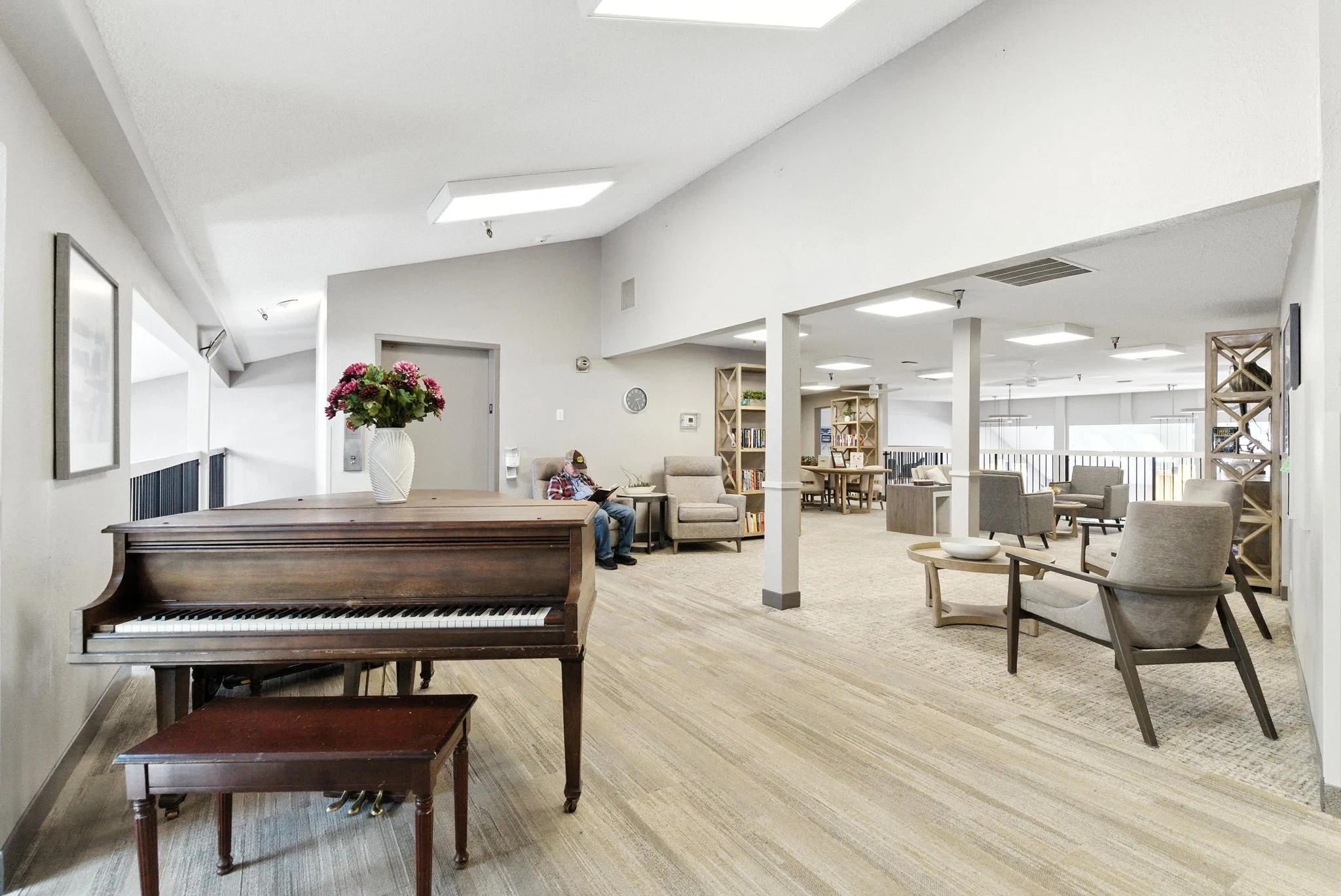 SOLISTA SALEM BY COGIR