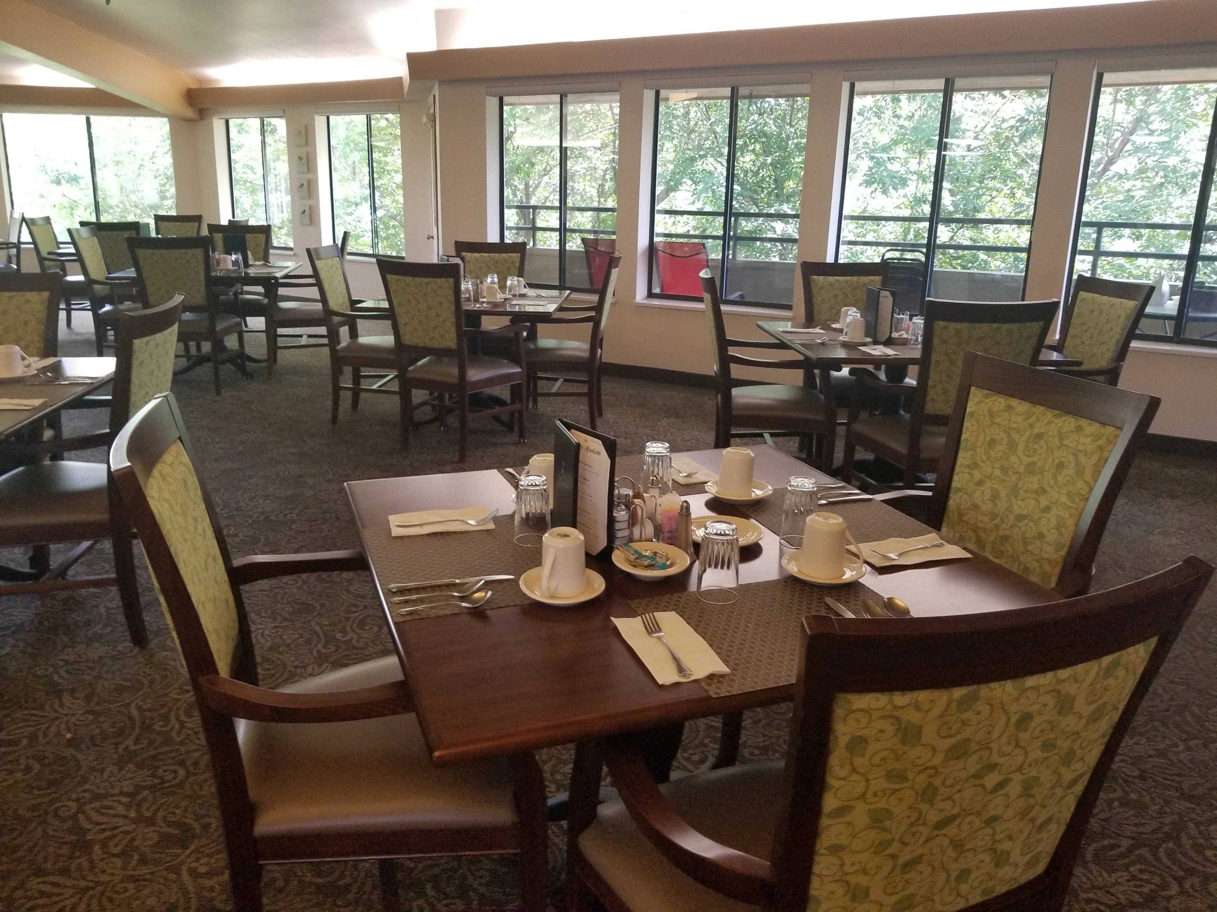 SOLSTICE SENIOR LIVING AT MESA VIEW