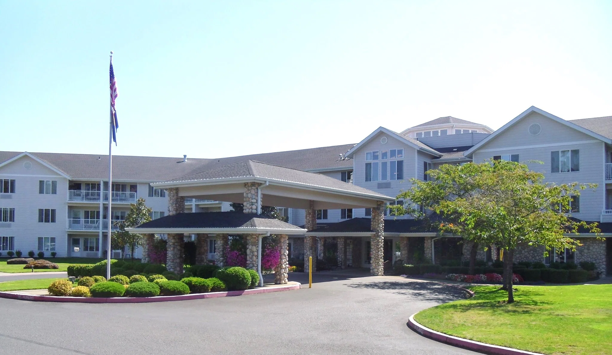 SOMERSET LODGE GRACIOUS RETIREMENT LIVING