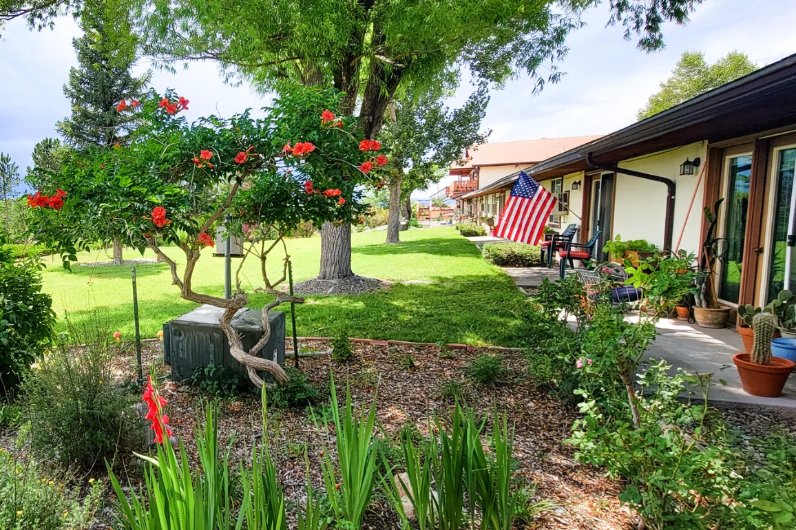 SPRING CREEK CHALET