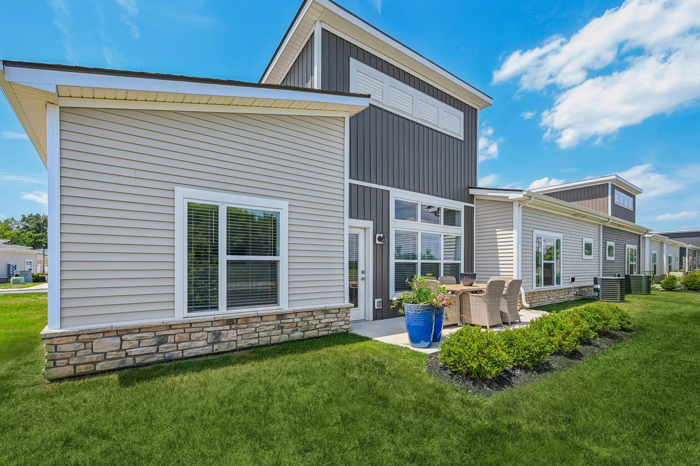 SUGAR MAPLE COMMONS