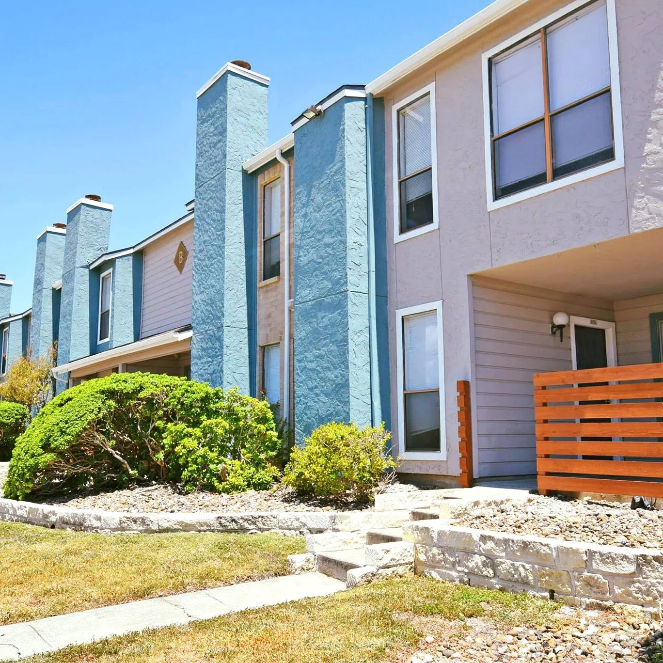 Sugar Tree Apartment Homes