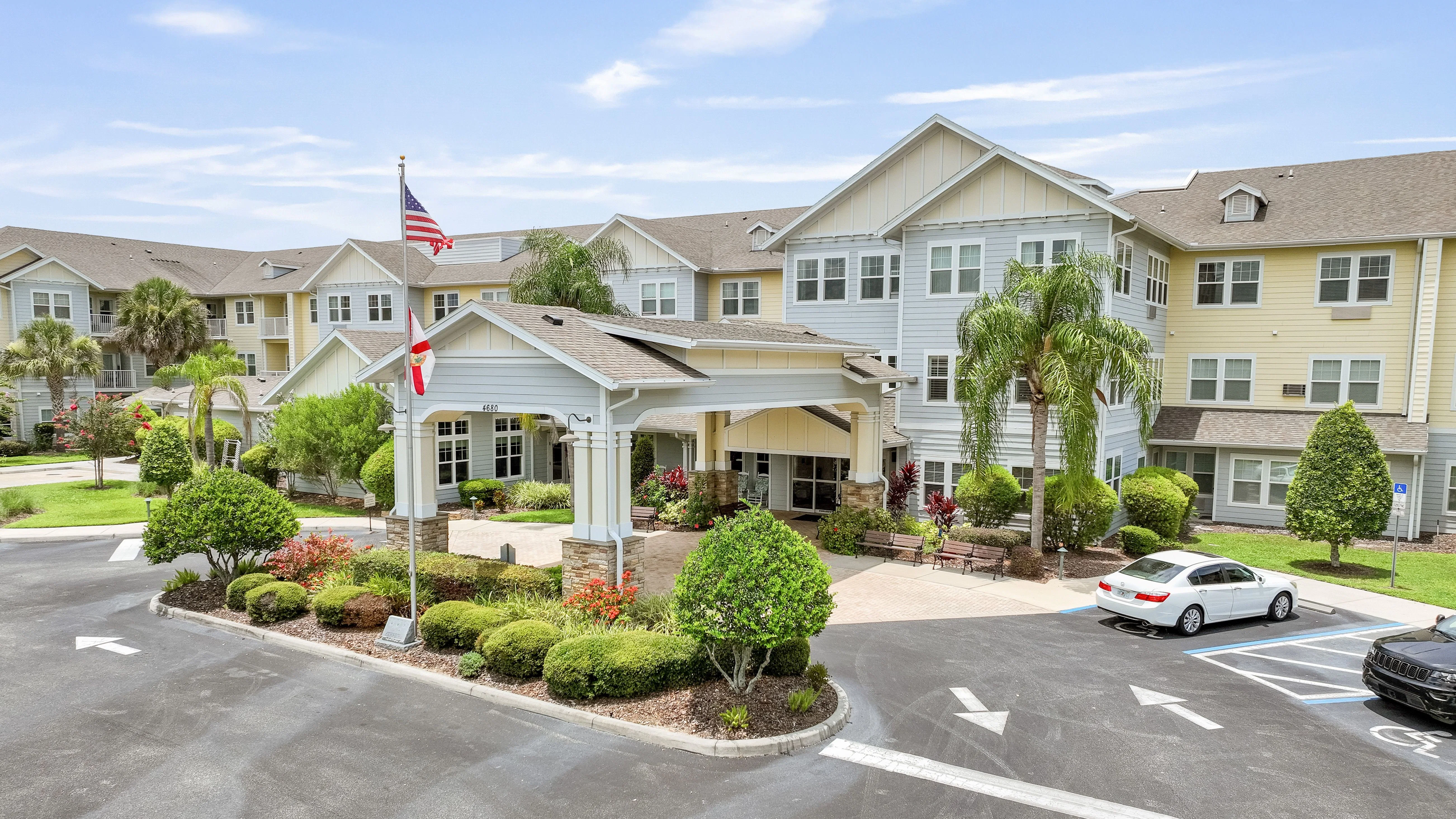 THE CARRIAGE HOUSE GRACIOUS RETIREMENT LIVING