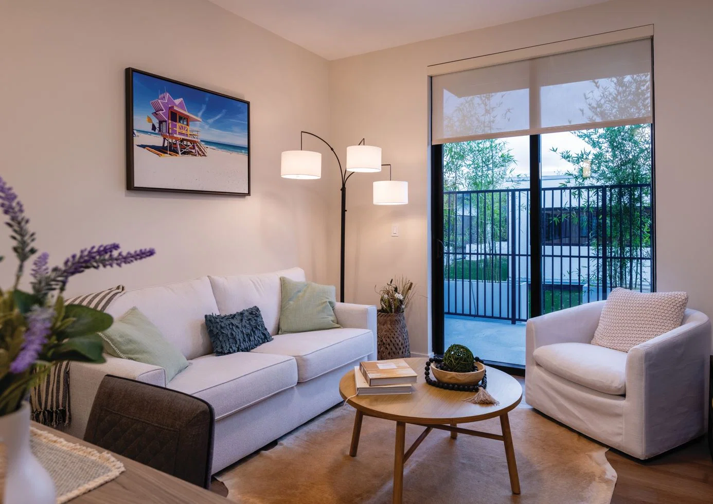 THE CONTEMPORARY