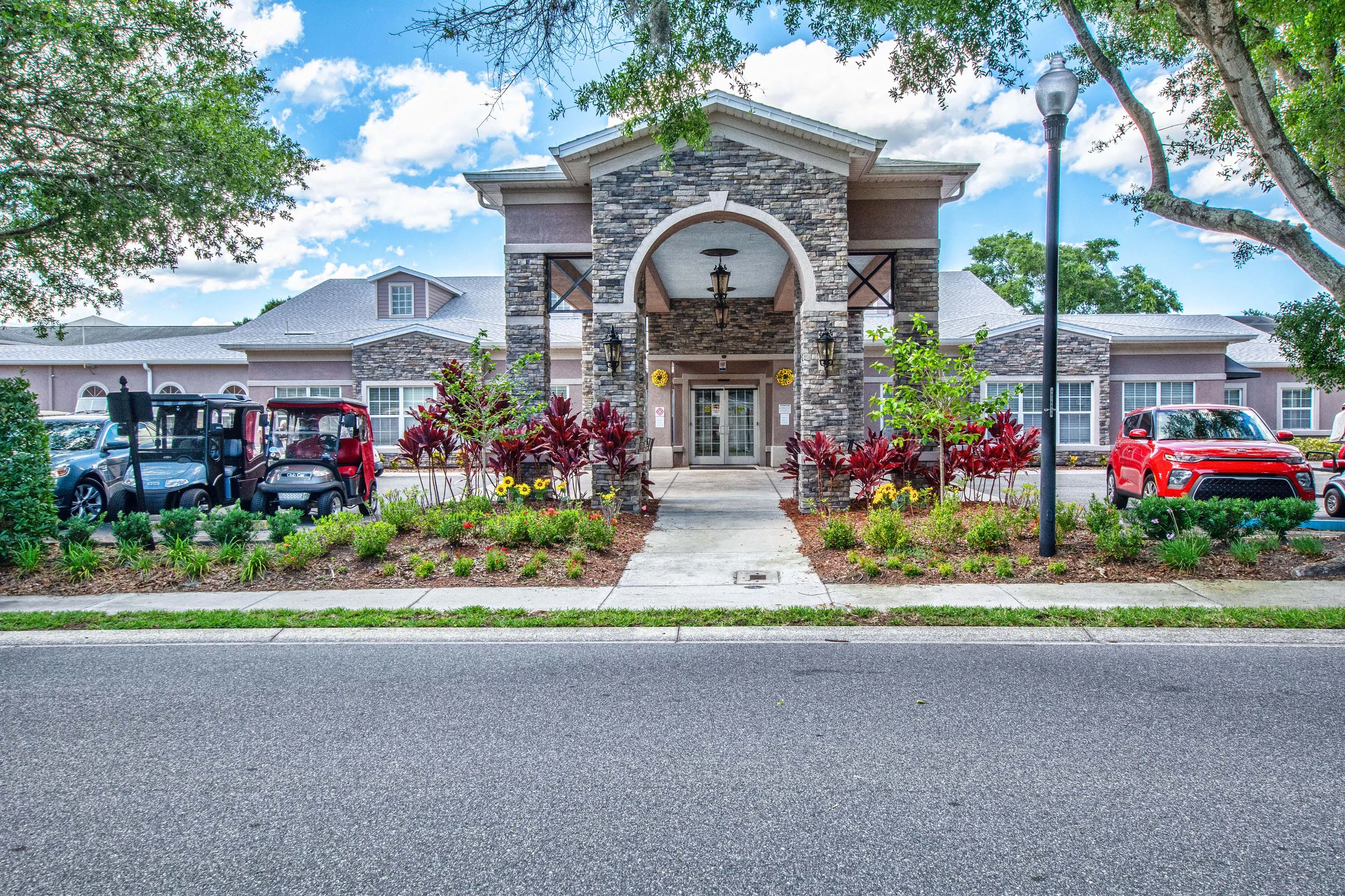 THE OAKS AT WATERMAN VILLAGE