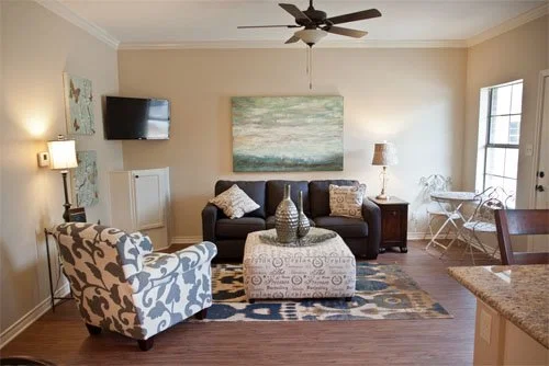 THE OAKS INDEPENDENT APARTMENTS