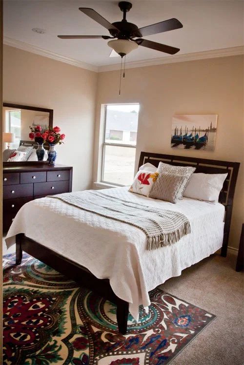 THE OAKS INDEPENDENT APARTMENTS