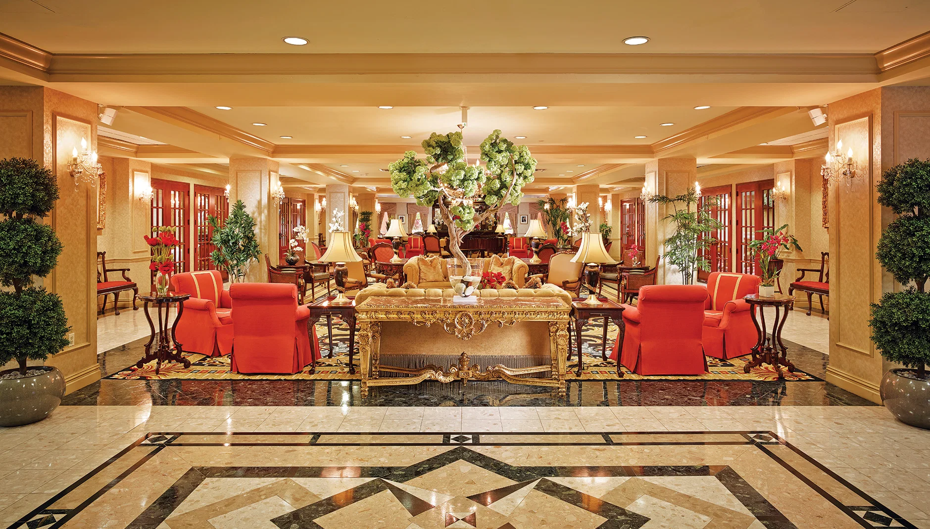 THE PALACE SUITES